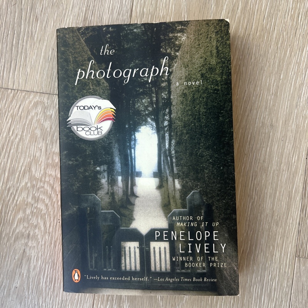The Photograph‎ by Penelope Lively (2004, Uk-B Format Paperback)